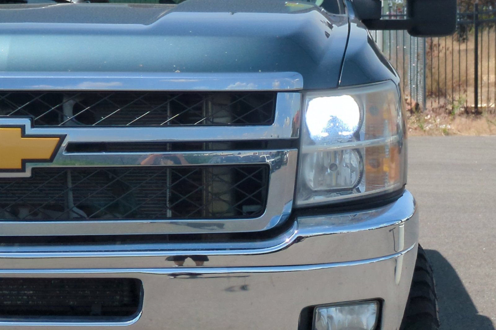 Used 2011 Chevrolet Silverado 2500 LTZ w/ LTZ Plus Package AWD/4WD image 48