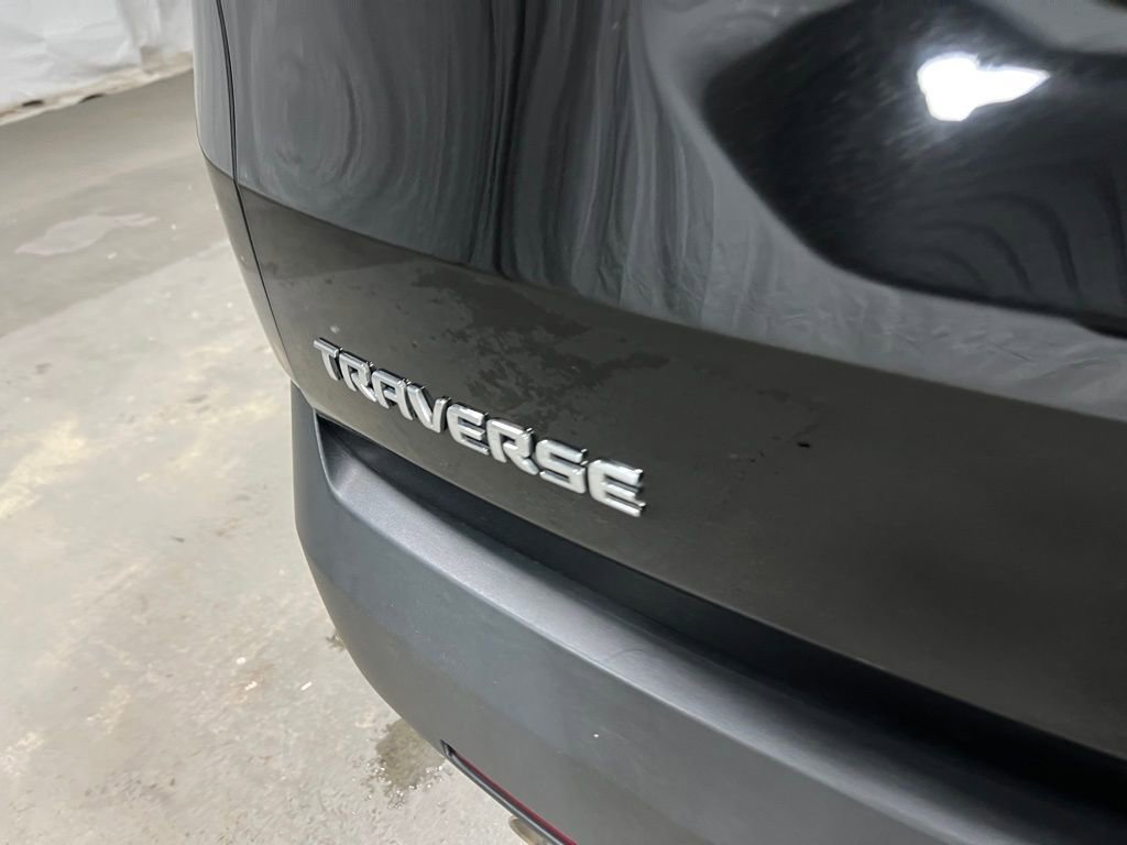 Used 2023 Chevrolet Traverse LT image 20