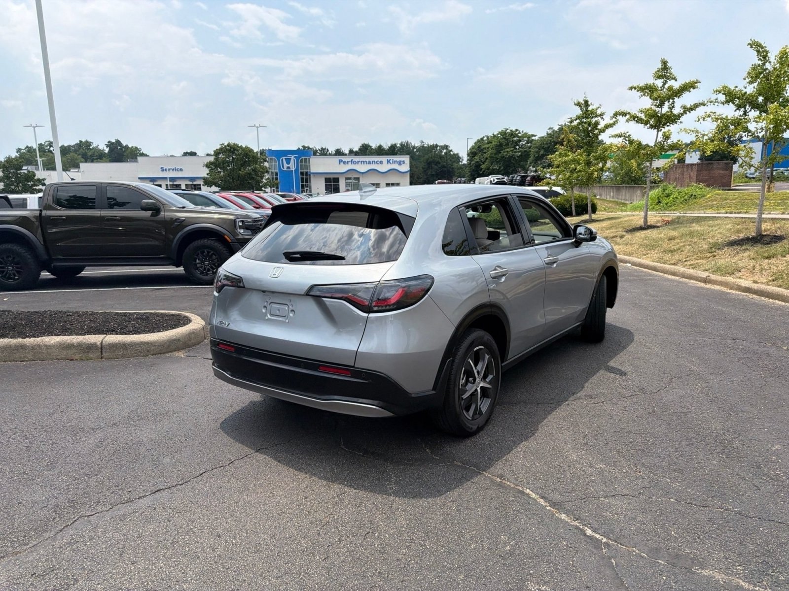 Used 2025 Honda HR-V EX-L image 24
