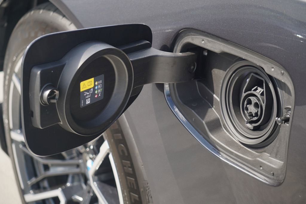 New 2026 BMW M5 w/ Executive Package image 6