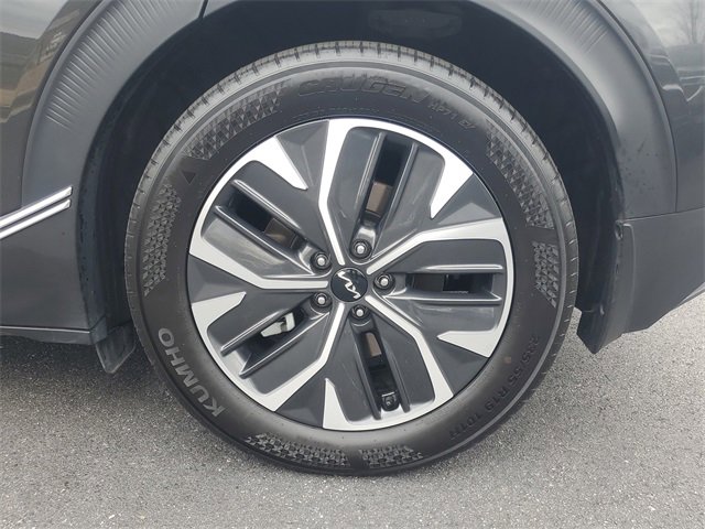 Certified 2022 Kia EV6 Light image 7