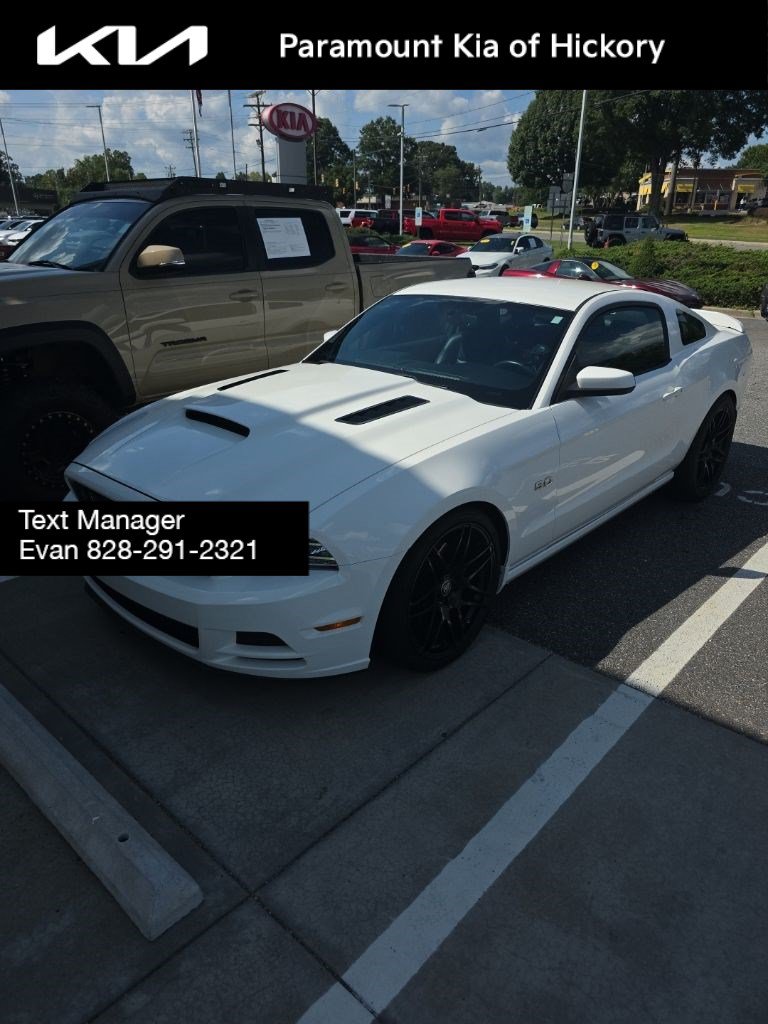 Used 2013 Ford Mustang GT Premium w/ Comfort Pkg RWD image 20