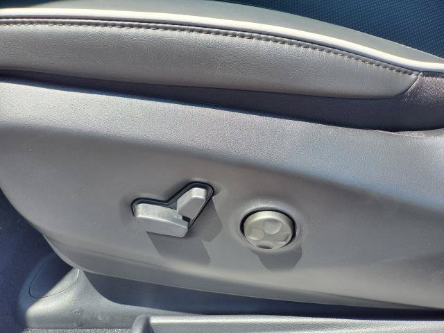 New 2027 Chrysler Pacifica Limited w/ S Appearance Package FWD image 7