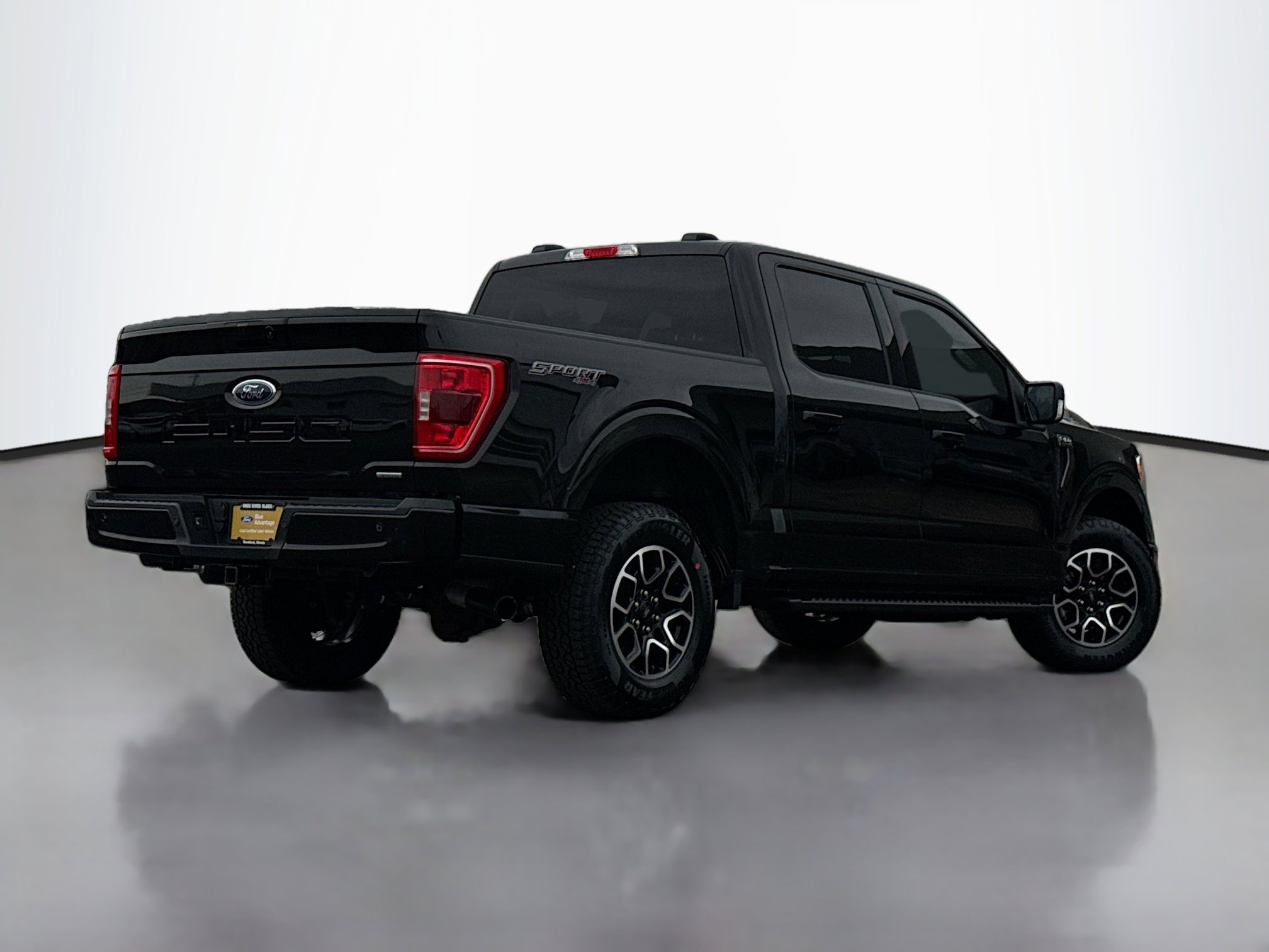 Certified 2022 Ford F150 XLT w/ Equipment Group 302A High image 2