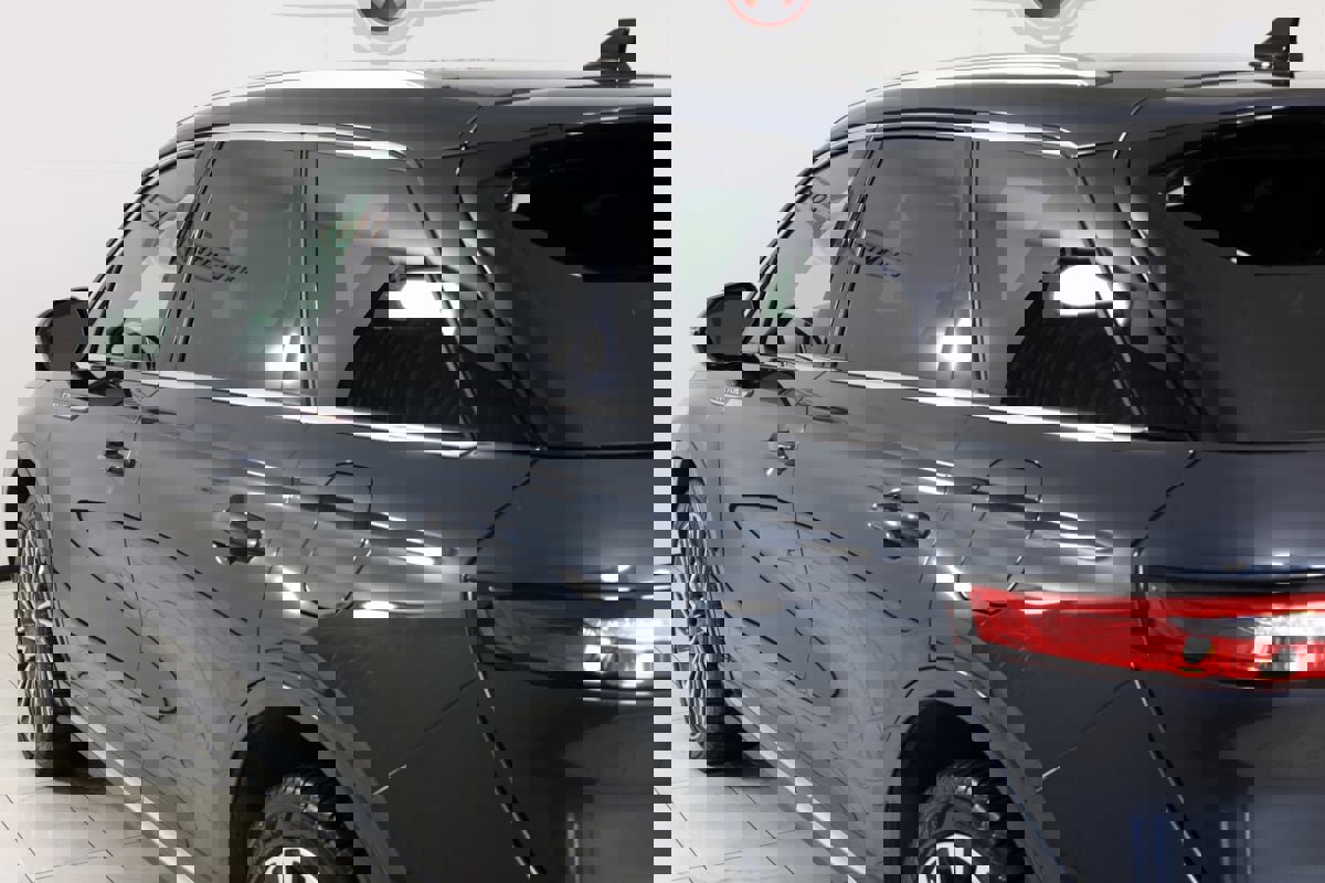 Used 2020 Lincoln Corsair Reserve w/ Equipment Group 201A image 48