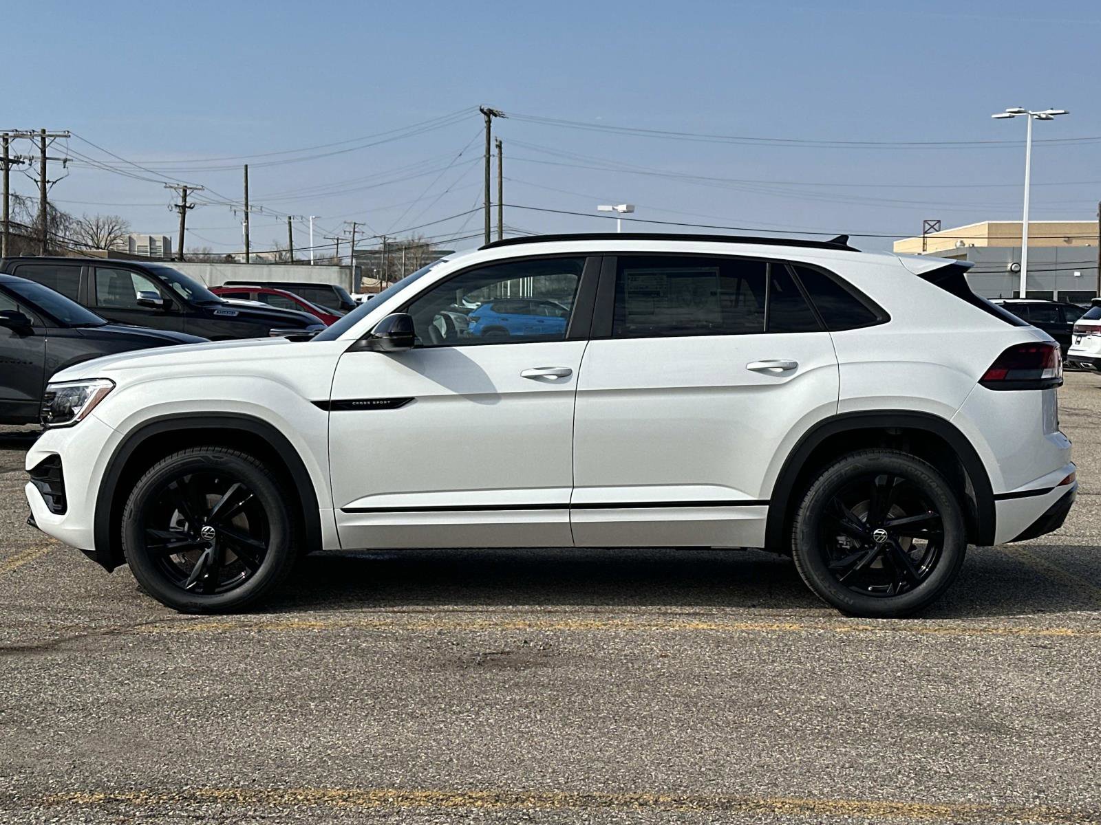 New 2026 Volkswagen Atlas Cross Sport SEL R-Line image 2