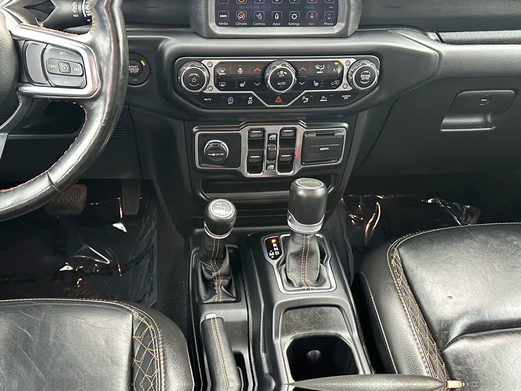 Used 2021 Jeep Gladiator Overland AWD/4WD image 11