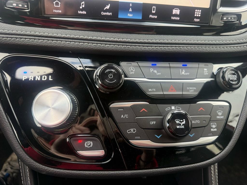 New 2026 Chrysler Pacifica Limited w/ S Appearance Package image 67