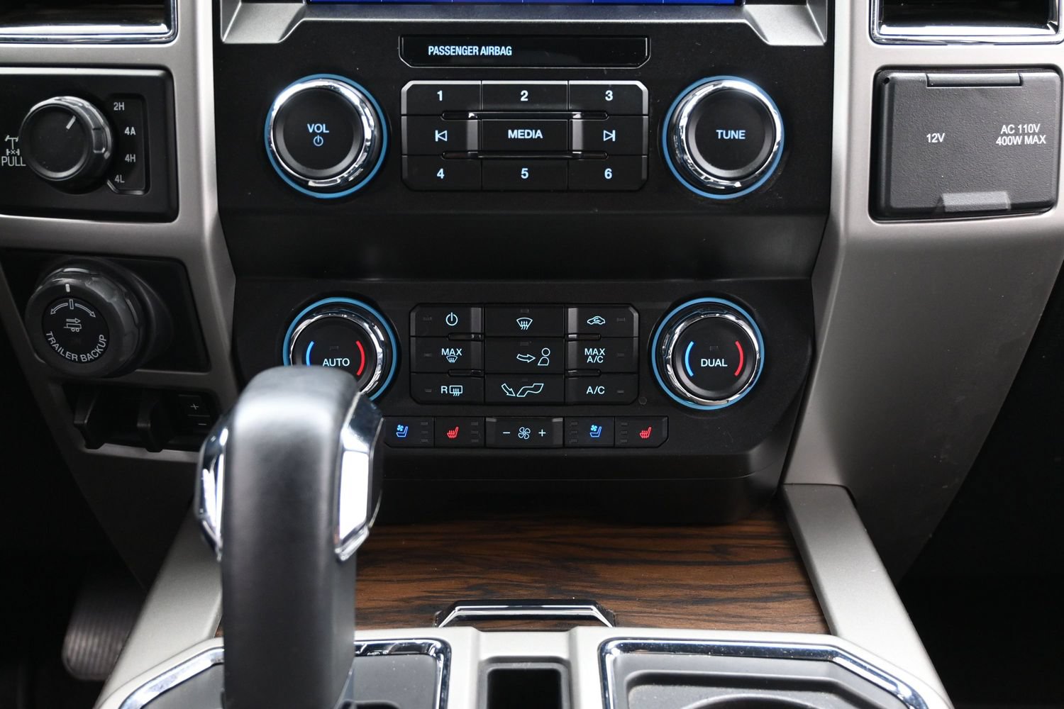 Used 2020 Ford F150 Lariat AWD/4WD image 38