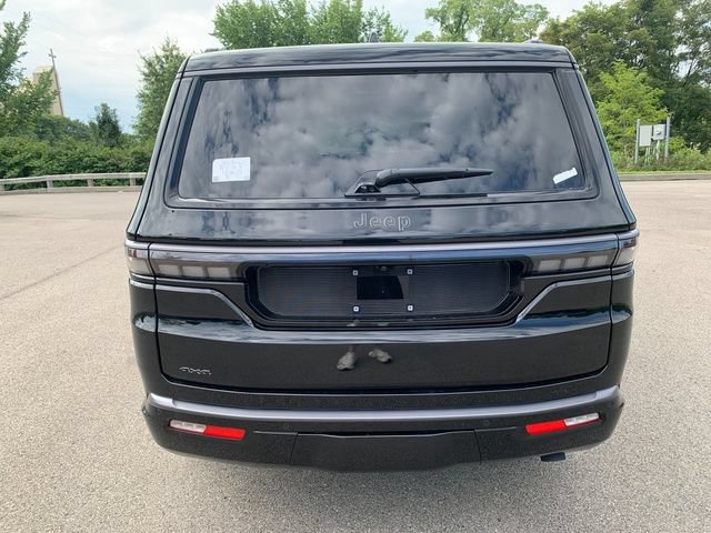 New 2026 Jeep Grand Wagoneer Summit AWD/4WD image 3