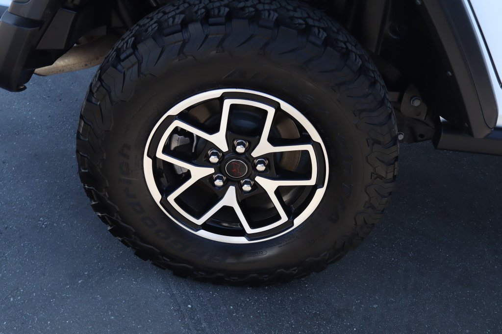 Certified 2025 Jeep Wrangler Unlimited Rubicon AWD/4WD image 11