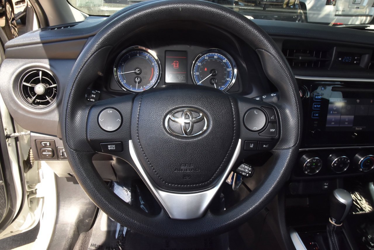 Used 2018 Toyota Corolla L FWD image 21