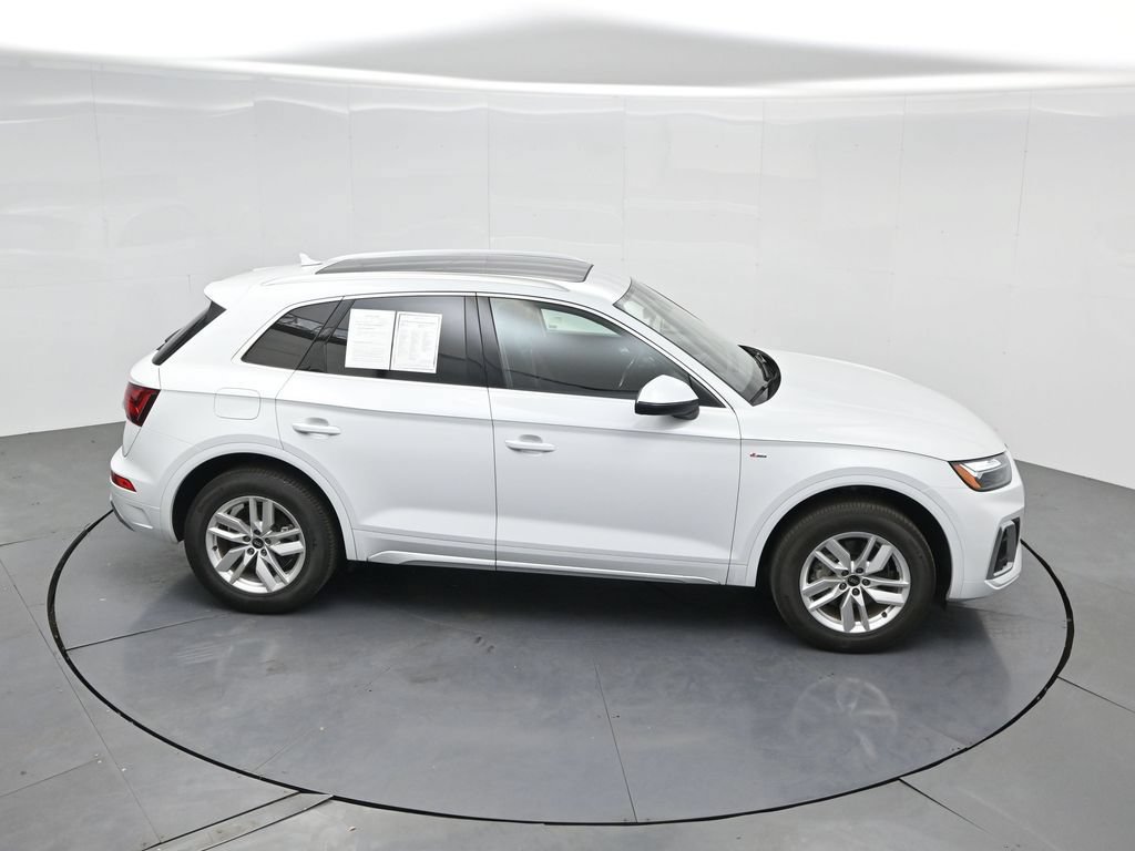 Used 2023 Audi Q5 2.0T Premium w/ Convenience Package AWD/4WD image 46