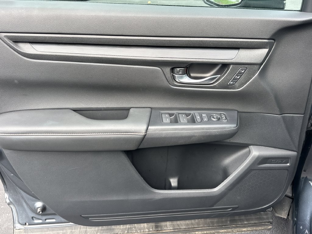 Used 2025 Honda CR-V Sport-L image 14