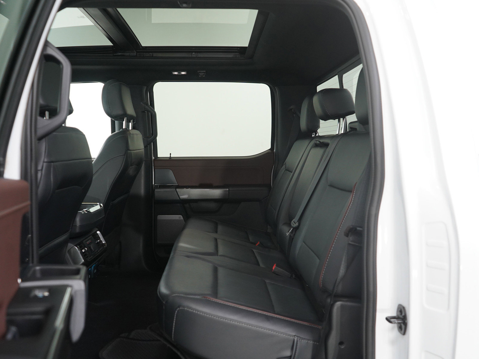 Used 2023 Ford F150 Lariat w/ Equipment Group 502A High image 16