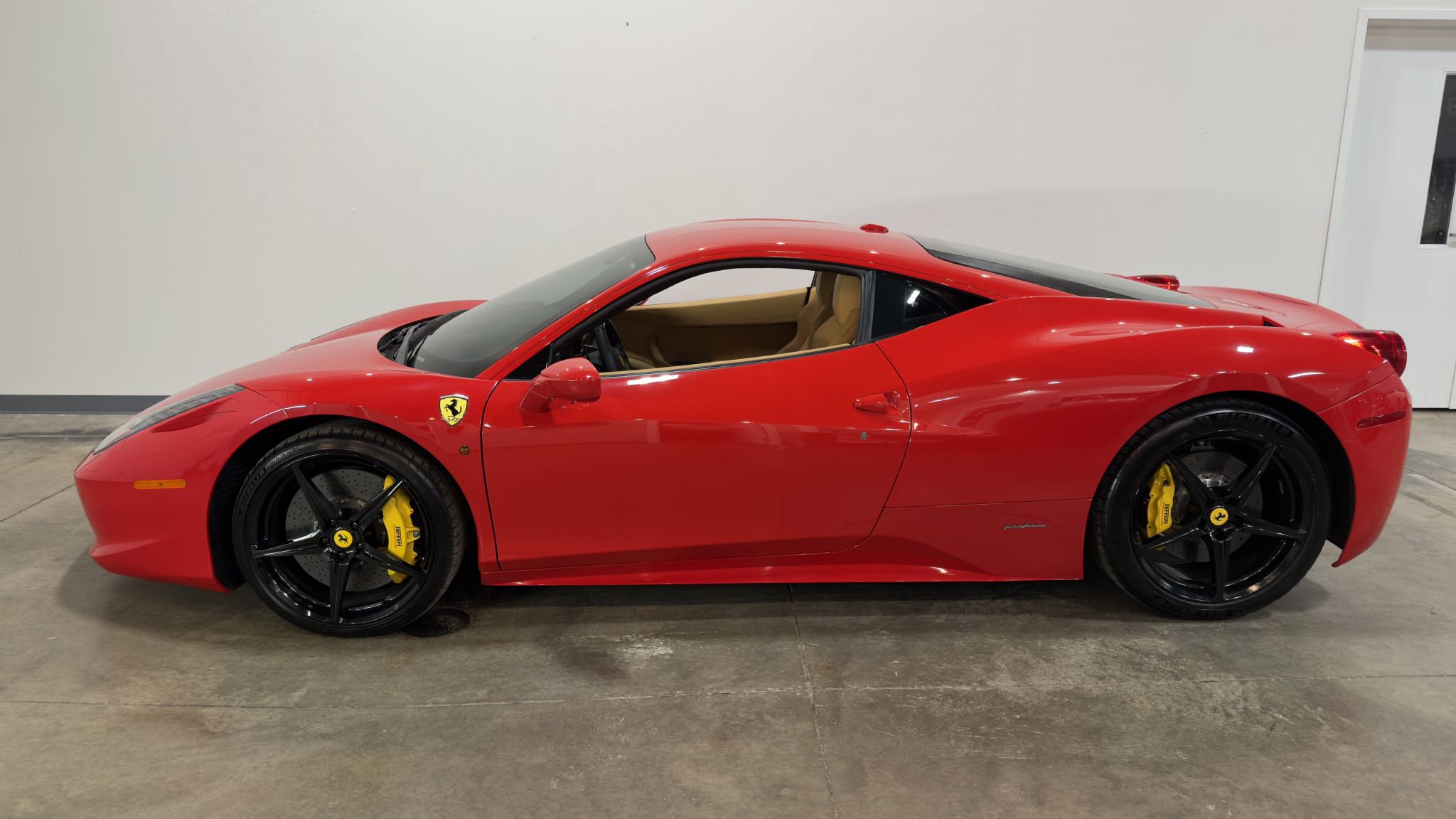 Used 2011 Ferrari 458 Italia Coupe image 9