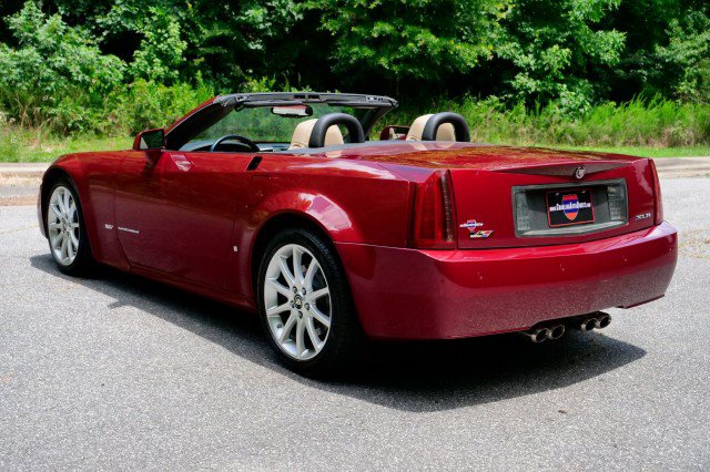 Used 2007 Cadillac XLR V RWD image 52