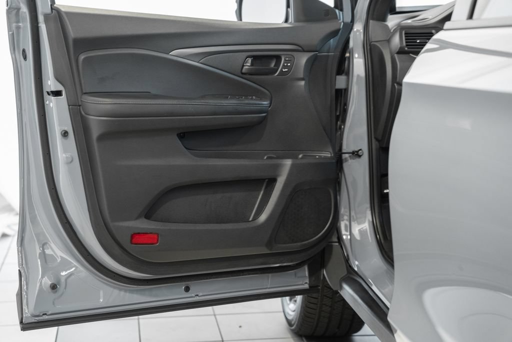 Used 2023 Honda Passport EX-L image 41