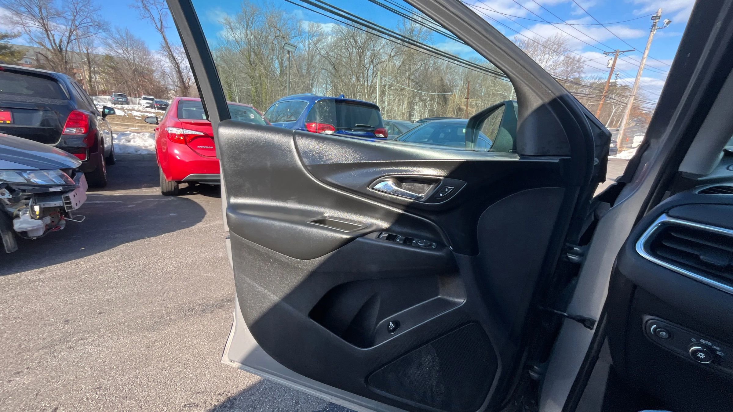Used 2019 Chevrolet Equinox LT FWD image 20