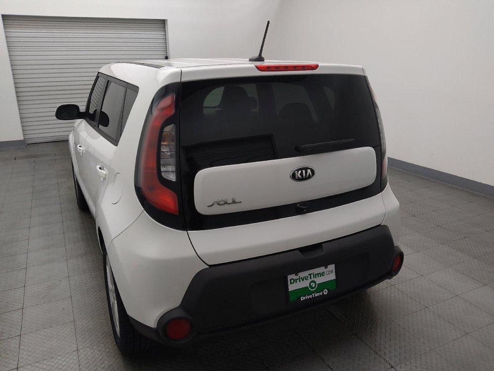 Used 2015 Kia Soul + w/ Audio Package FWD image 6