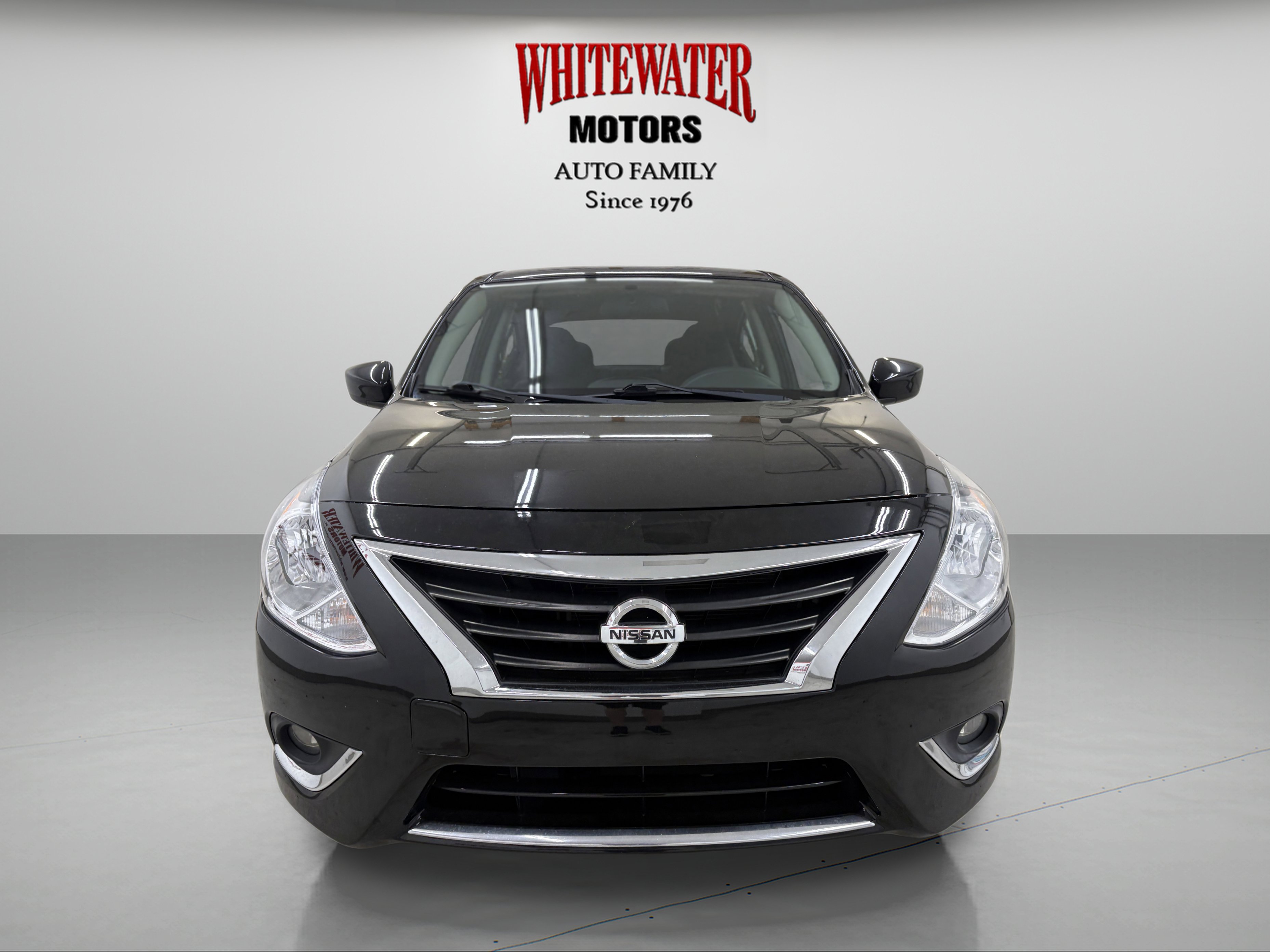 Used 2018 Nissan Versa SV w/ SV Special Edition Package image 6