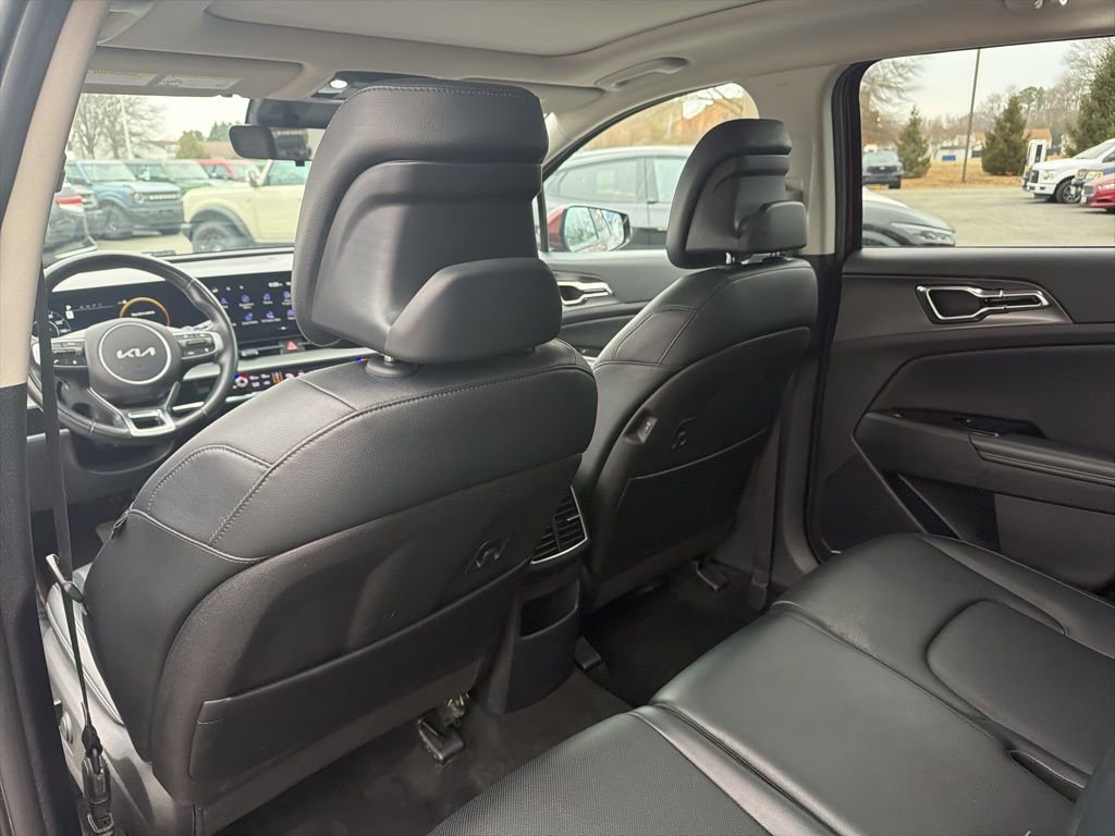 Used 2023 Kia Sportage SX image 31