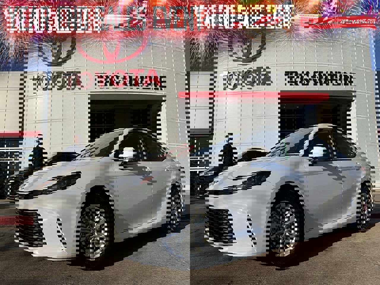 Used 2025 Toyota Camry LE image 1