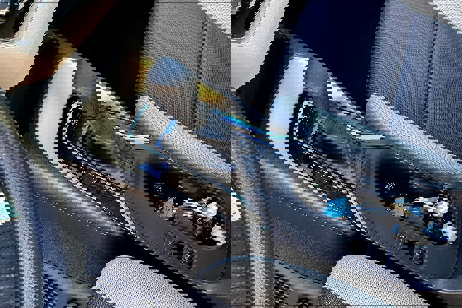 Certified 2025 Toyota Corolla LE image 15