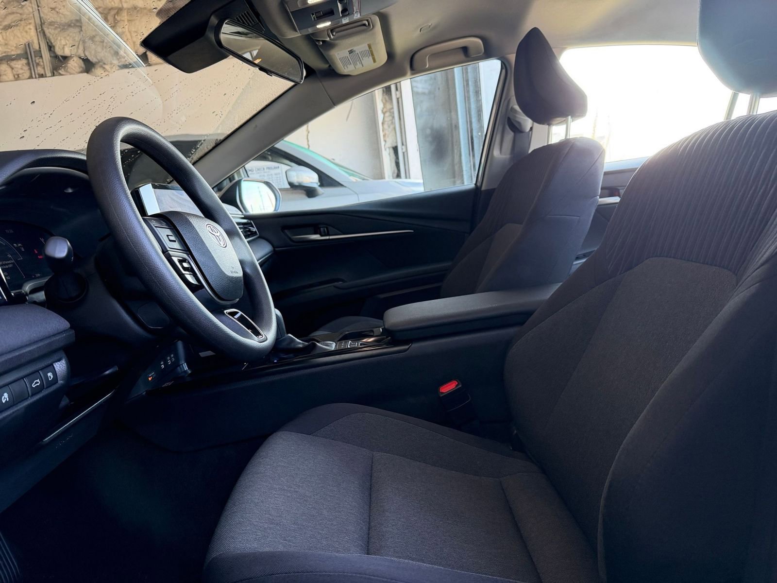 Used 2025 Toyota Camry LE image 25