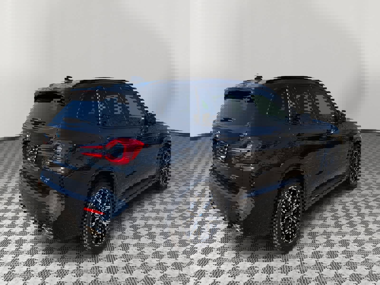 Used 2022 BMW X3 sDrive30i w/ M Sport Package 2 image 5