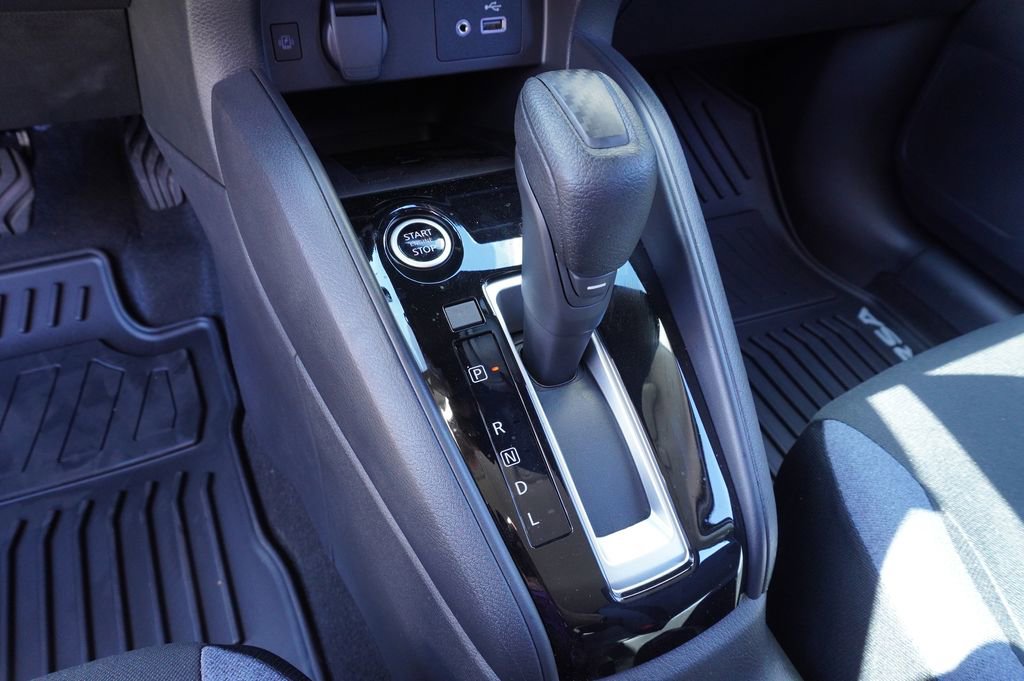New 2025 Nissan Versa SV w/ Trunk Package FWD image 18