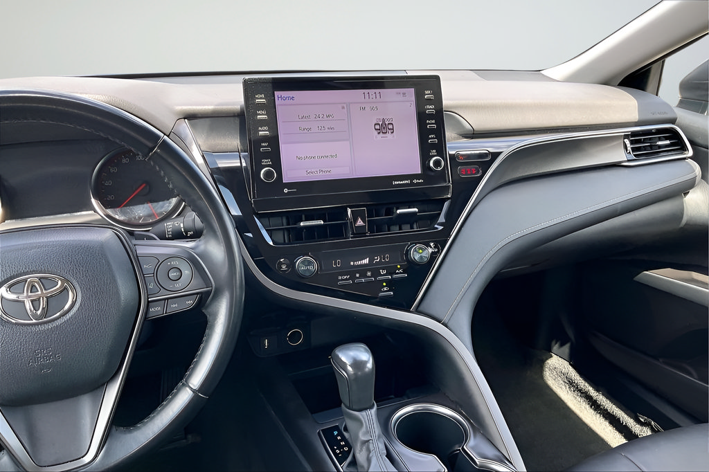 Used 2023 Toyota Camry XSE FWD image 9