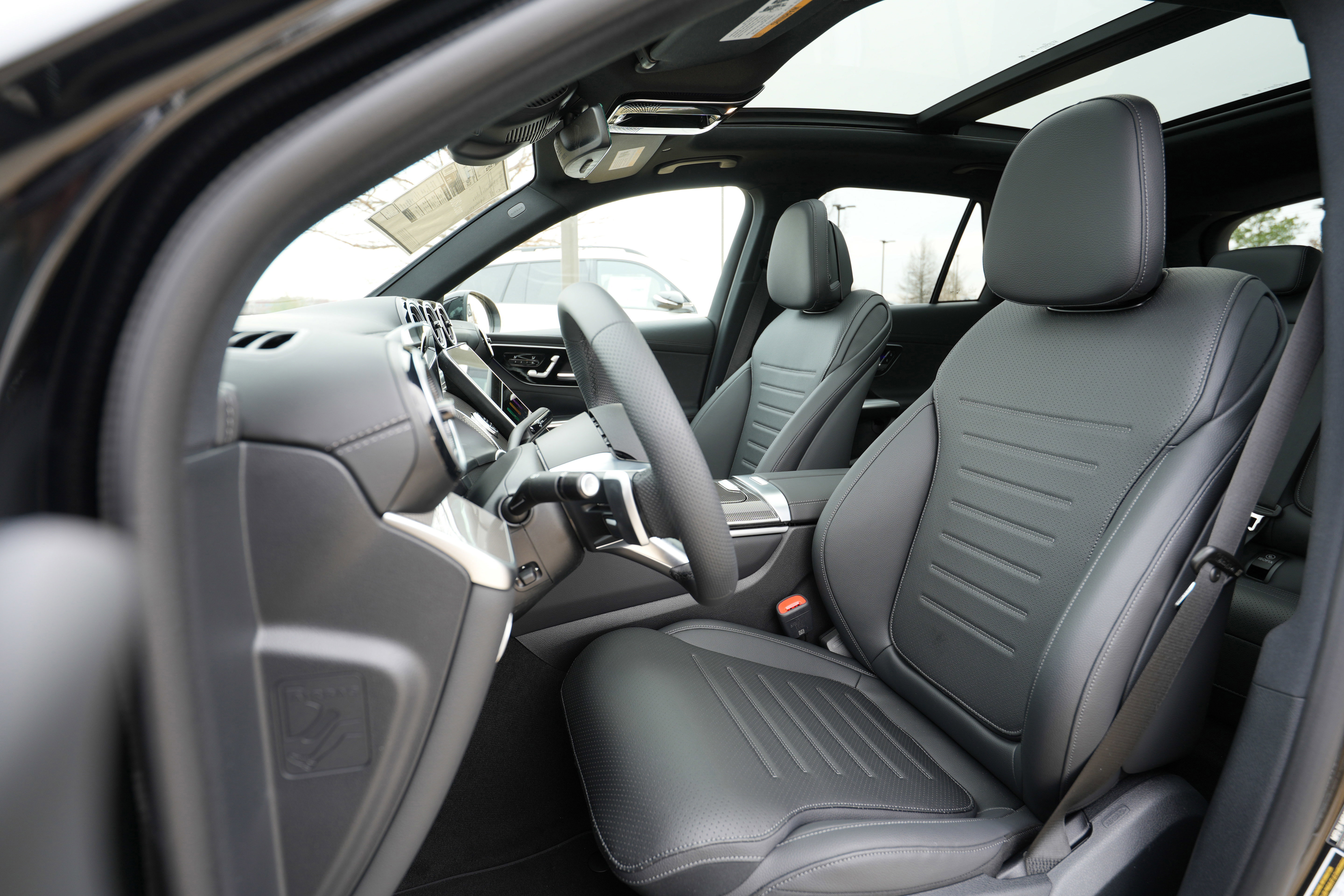 New 2026 Mercedes-Benz GLC 300 4MATIC image 34