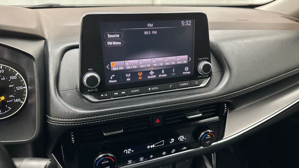 Certified 2021 Nissan Rogue SV image 11