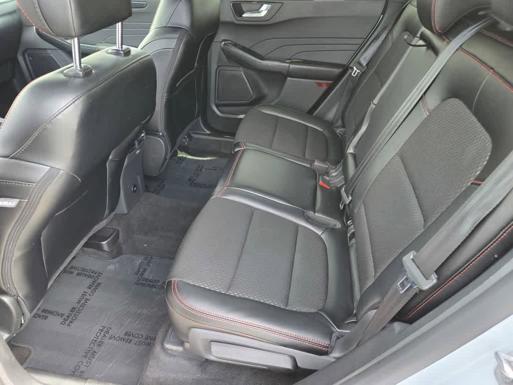 Used 2025 Ford Escape ST-Line FWD image 12