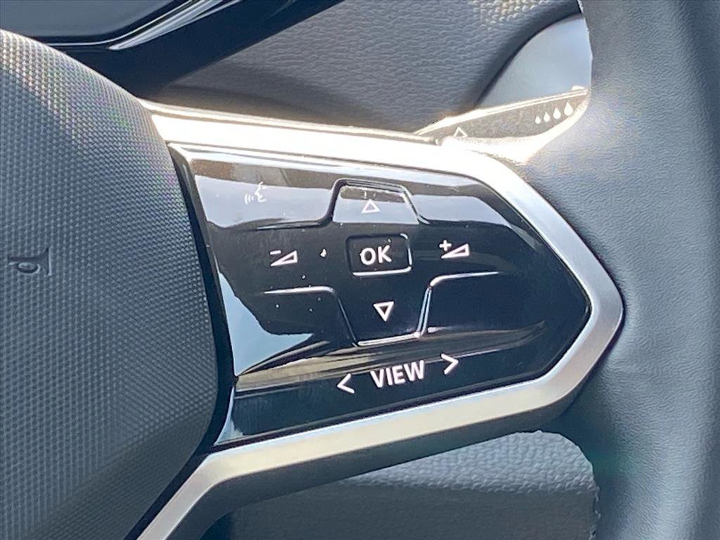 Certified 2024 Volkswagen ID.4 2WD image 8