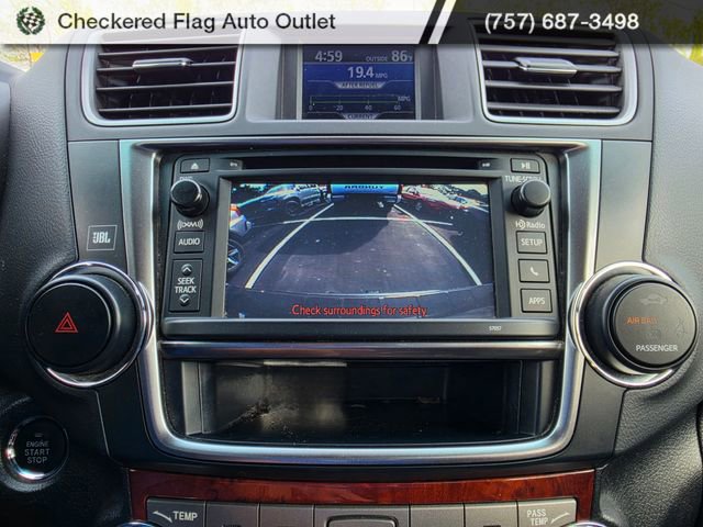 Used 2013 Toyota Highlander Limited image 18