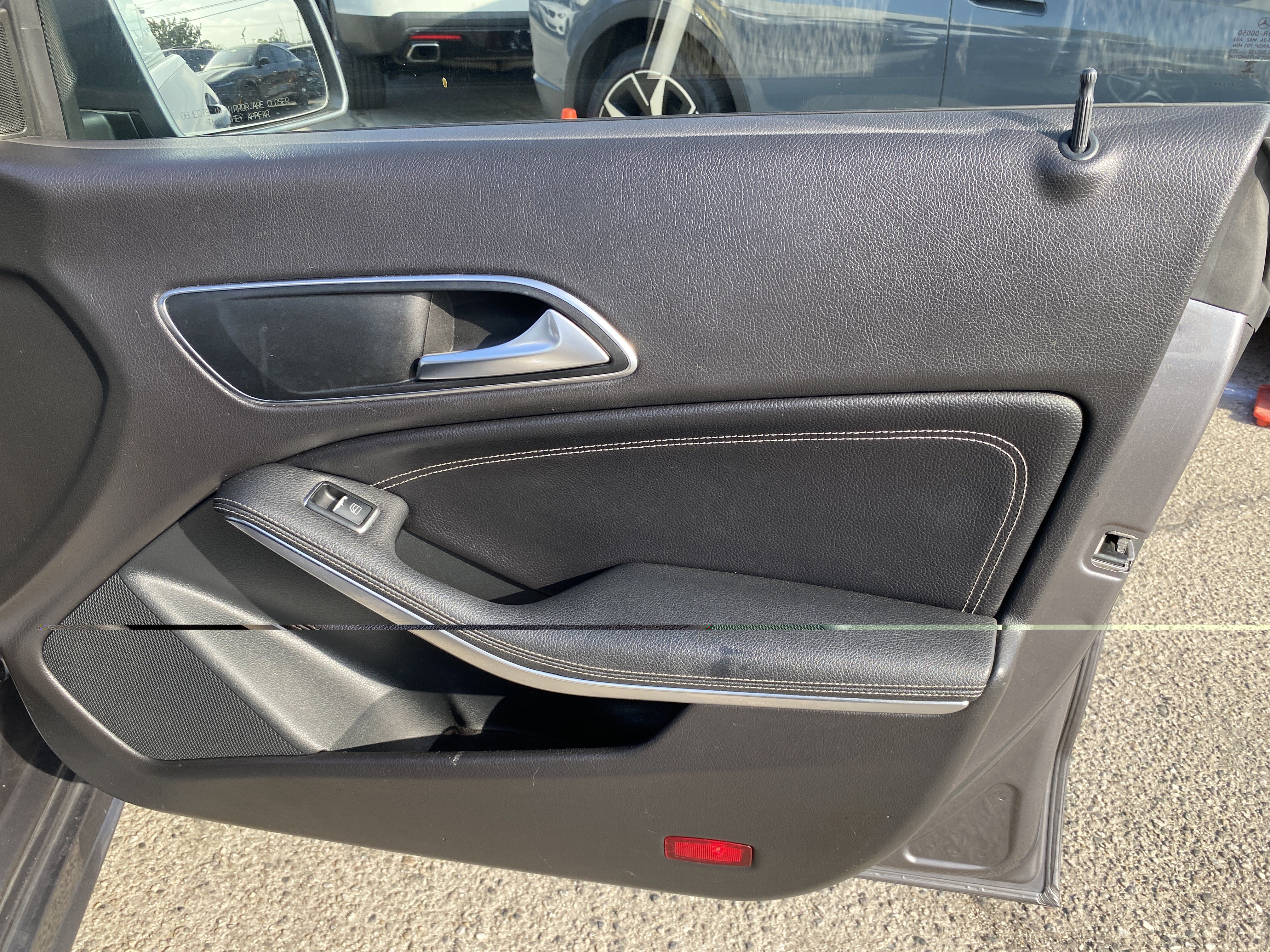 Used 2015 Mercedes-Benz CLA 250 image 24