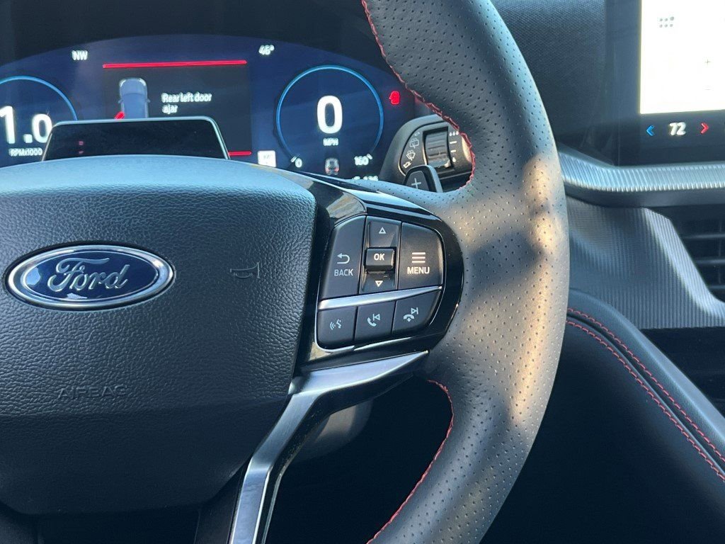 Used 2025 Ford Explorer ST image 25