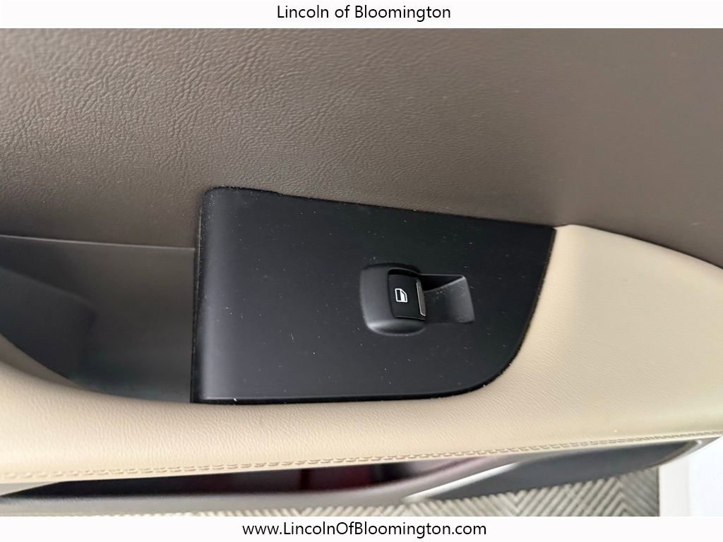 Used 2023 Lincoln Nautilus Reserve w/ Equipment Group 201A image 37