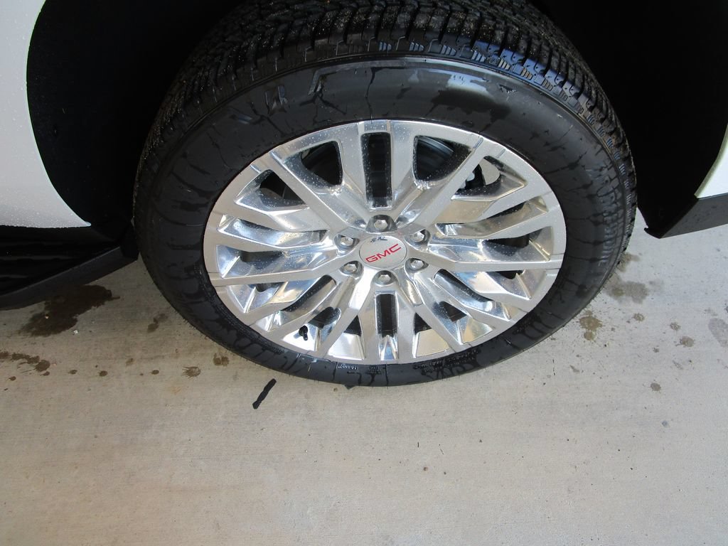 New 2026 GMC Yukon XL Denali w/ Advanced Technology Package RWD image 10