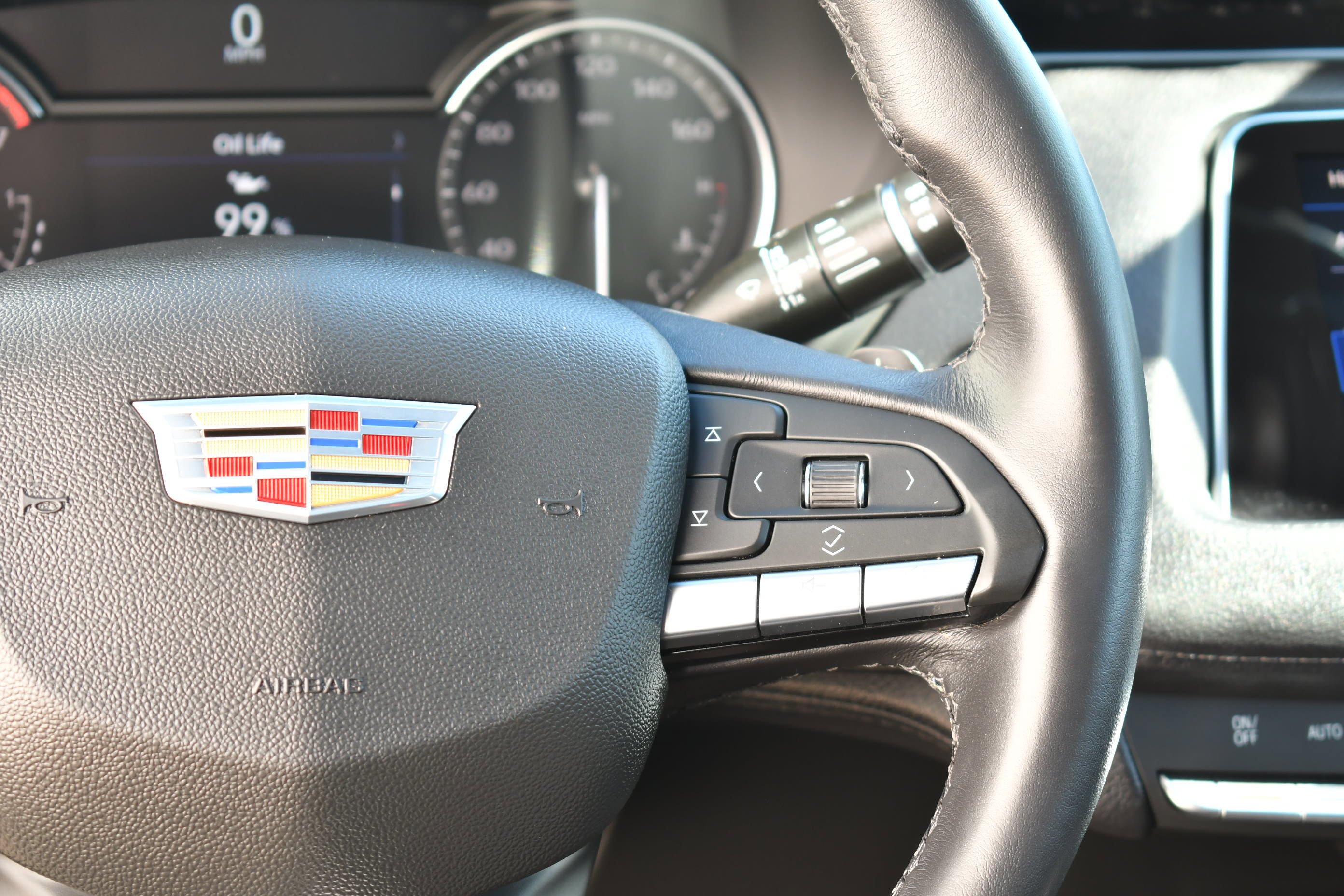 Used 2021 Cadillac XT4 Premium Luxury image 17