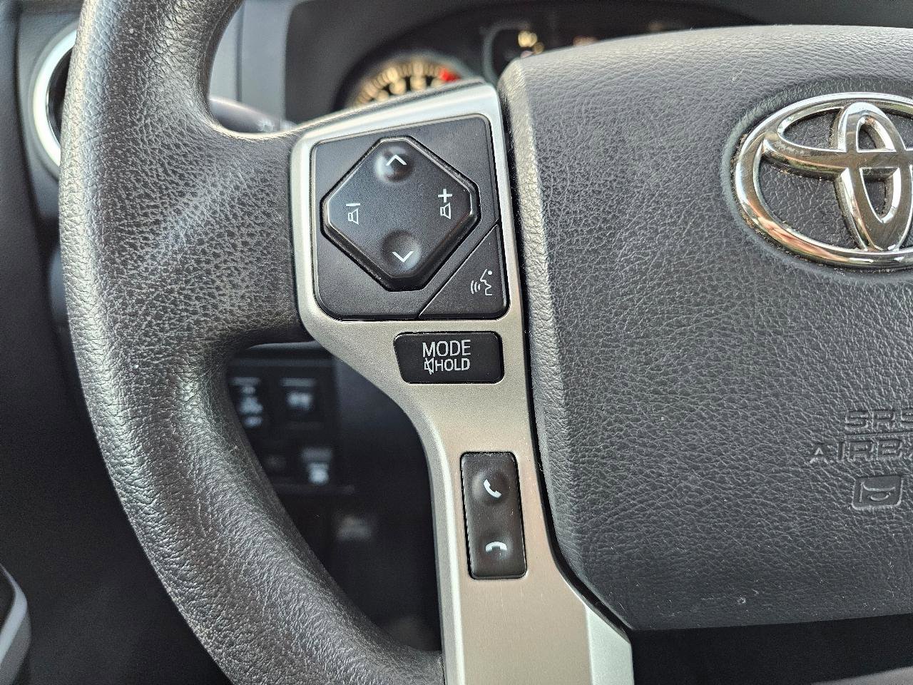 Used 2020 Toyota Tundra SR5 w/ SR5 Convenience Package image 43