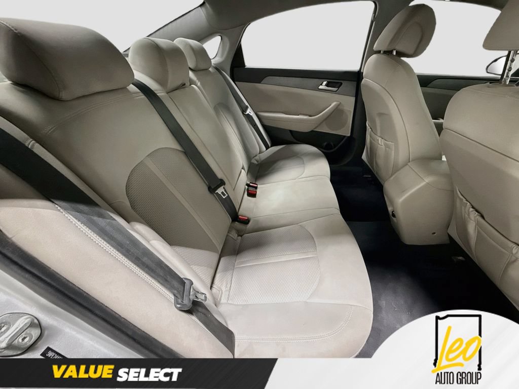 Used 2017 Hyundai Sonata SE FWD image 25