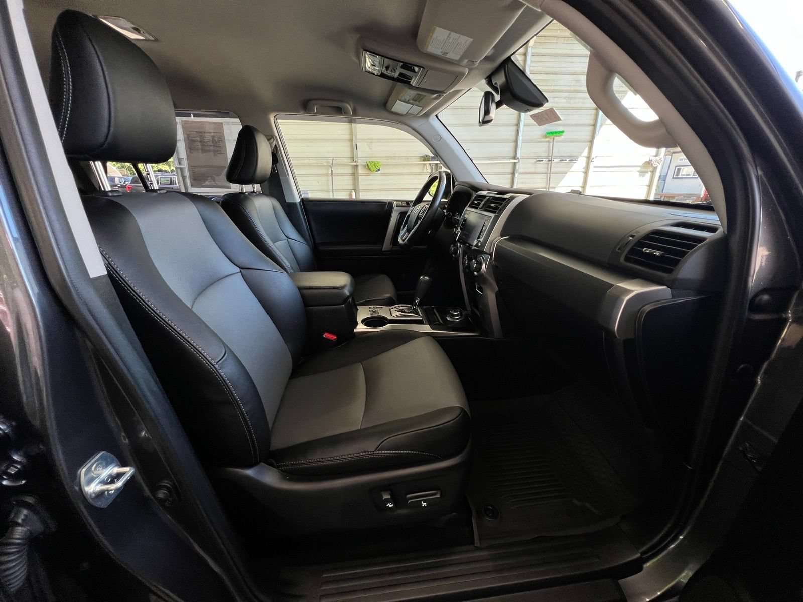 Used 2023 Toyota 4Runner SR5 Premium AWD/4WD image 15