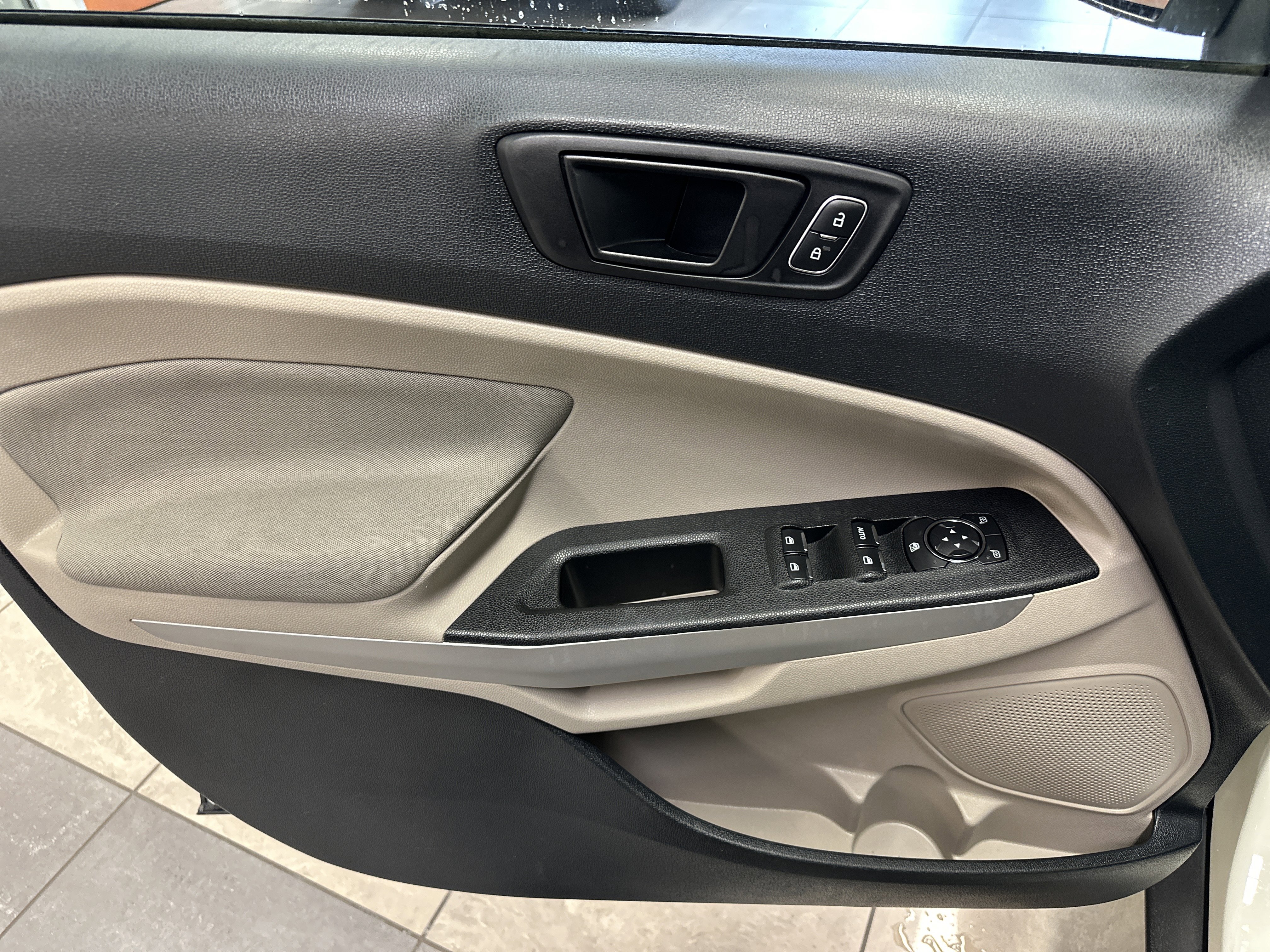 Certified 2021 Ford EcoSport S image 19