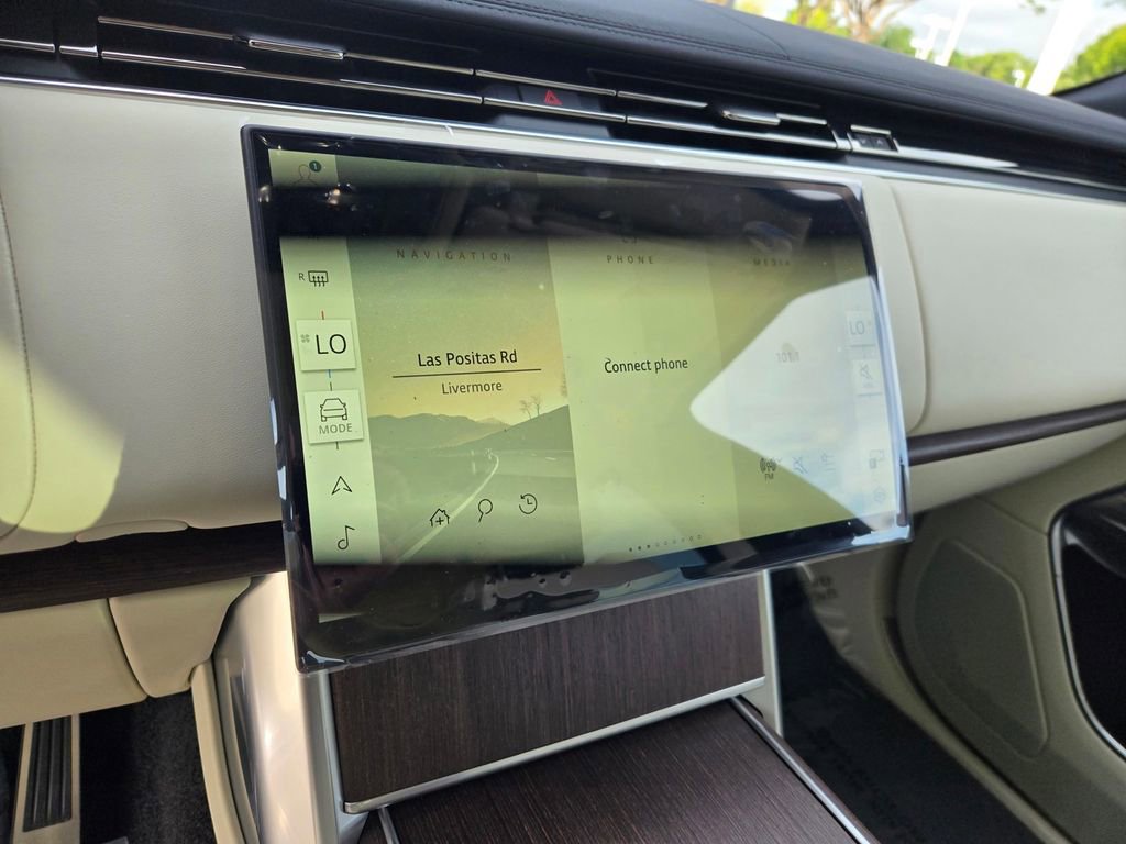 New 2026 Land Rover Range Rover SE AWD/4WD image 13