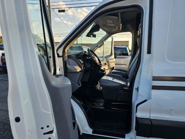 Used 2016 Ford Transit 250 130 Medium Roof RWD image 22
