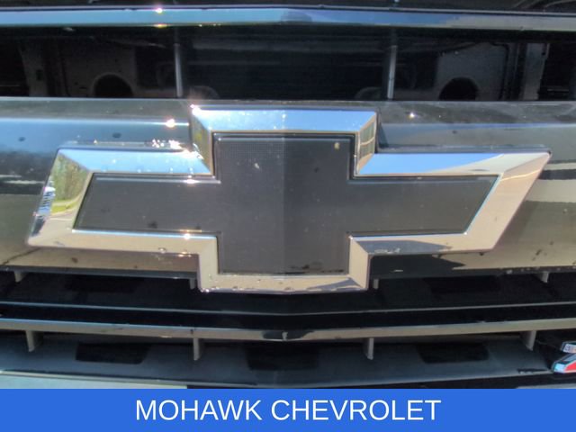 Used 2017 Chevrolet Silverado 1500 LT w/ Midnight Edition AWD/4WD image 29