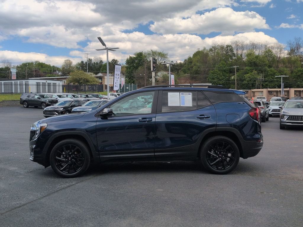 Certified 2023 GMC Terrain SLE w/ Driver Convenience Package AWD/4WD image 8